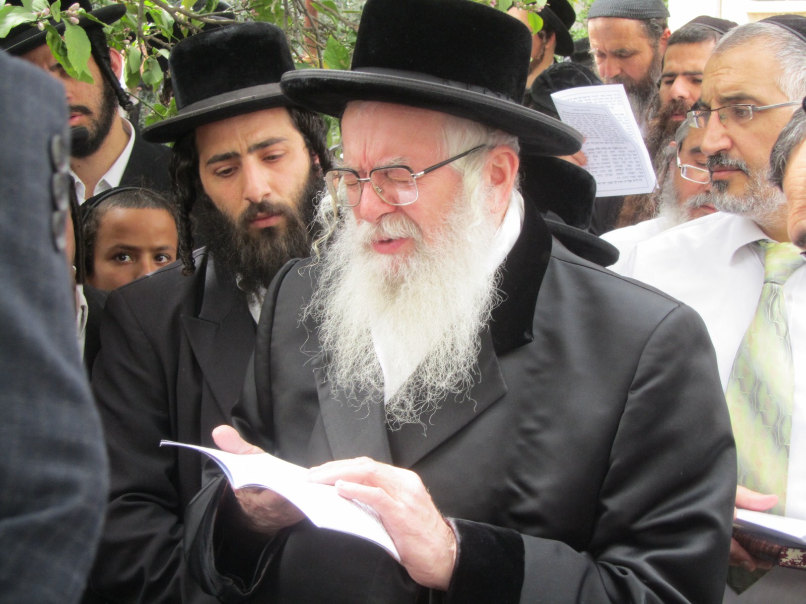 "תוך הנחל" לפרשת וישב ● בנין היכל הקודש