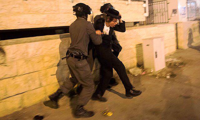 הפגנה נגד גזירת הגיוס (צילום: כיכר השבת)