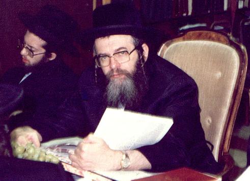 מוהרא"ש בצעירותו. כתב אלפי קונטרסים