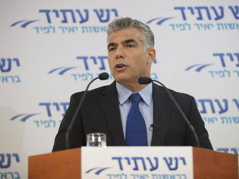 יאיר לפיד. הצליח לכפות אחדות על הציבור החרדי