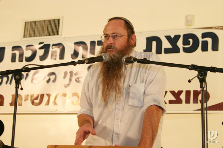 הרב יגאל קירשנזפט (צילום: שטורעם נט)