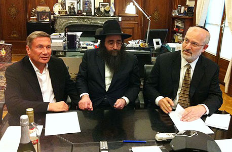 הרב פינטו עם אלשטיין ודנקנר
