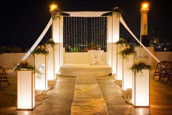 שערוריה: אשה נישאה לשני גברים