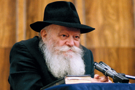 צפו: הרבי בשיחה לרגל יום ההילולא של האריז"ל