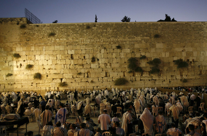 חברי כנסת חרדיים: "הדת הפכה לשק חבטות"