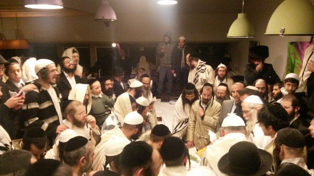 הרב ברלנד באמירת התיקון לרפואת מוהרא"ש