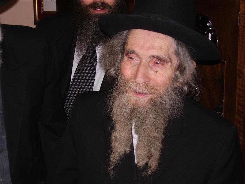 הגראי"ל שטיינמן: לא למלחמה בסמארטפון