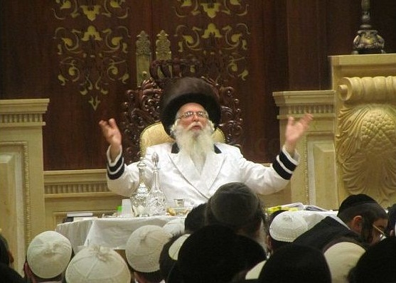 הצדיק מוהרא"ש שליט"א שר "צמאה לך נפשי" - בניגון חב"ד