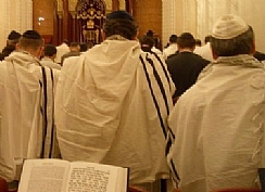 הרוב עם הקב"ה: רוב העם היהודי יצום ויתפלל ביום כיפור (הגדל)