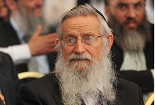 הרב נגארי: "עיוותו את תורת הרב קוק"
