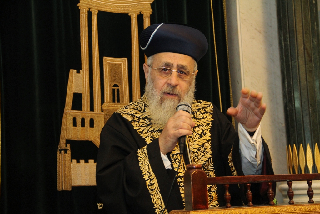 הגר"י יוסף נגד הרב מאזוז